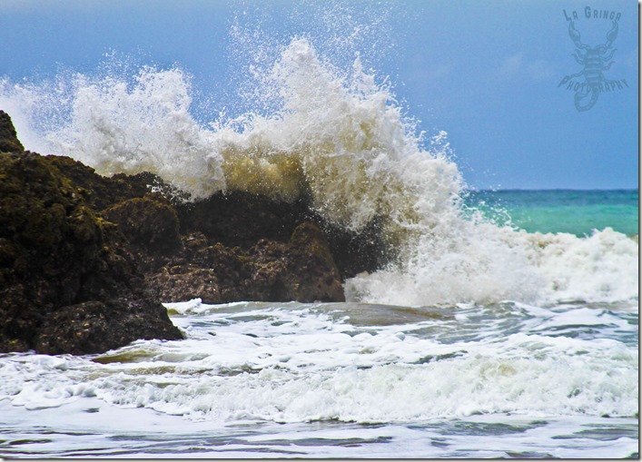 violent waves crashing against rocks, ecudaor, south america, going nomadic, la gringa photos, pacific ocean