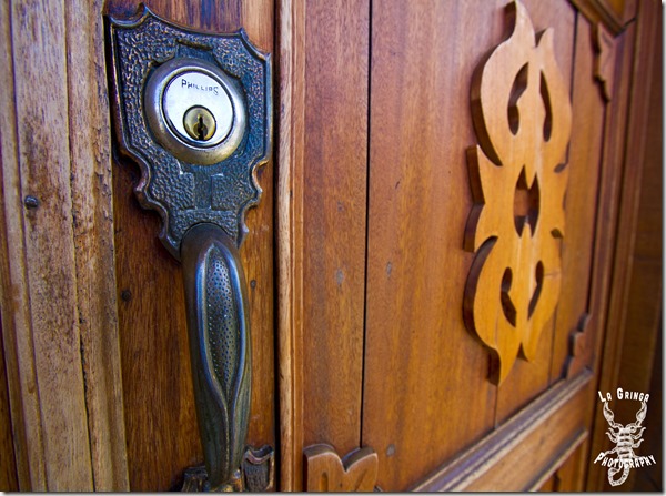 Jardin, Colombia, South America, doors, exterior, architecture, building, home,, wooden, door knob, door handle, metal handle, lock, 