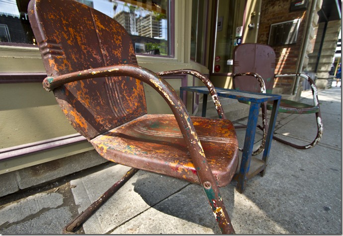 rusty chairs, sidewalk, street photos